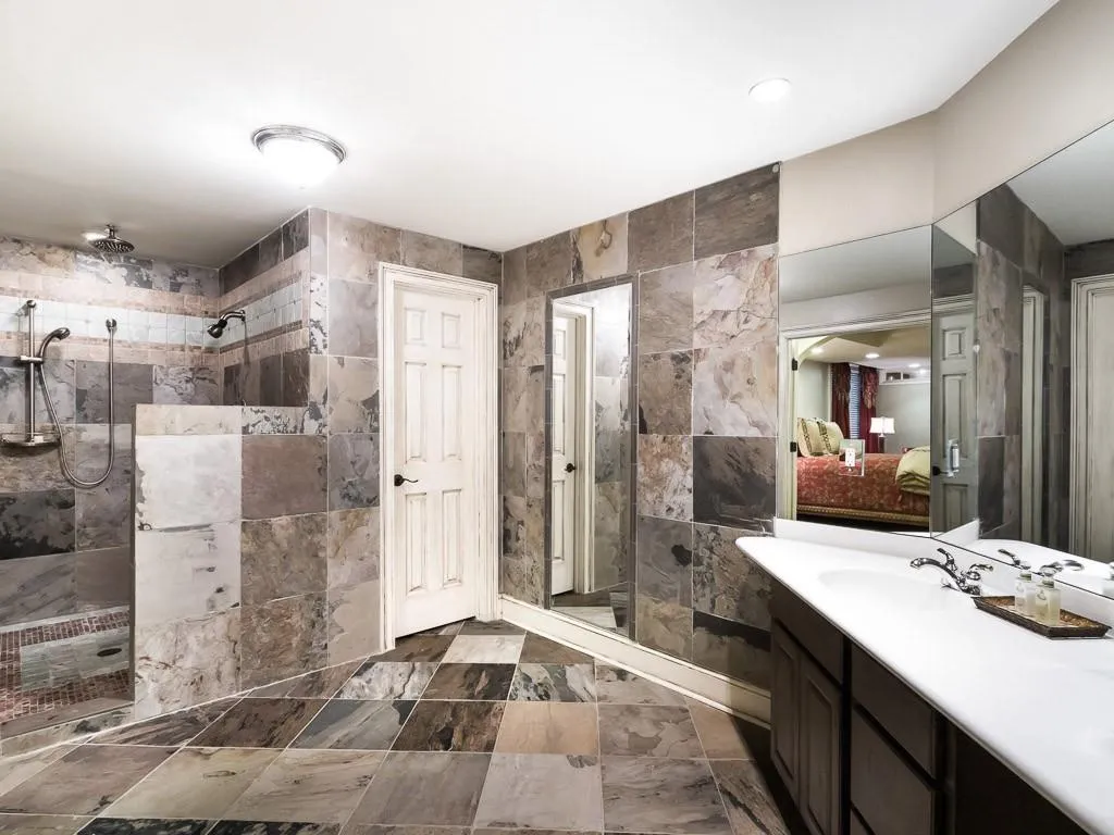 866 Heards Ferry Road Nw, Sandy Springs, Georgia 30328, 5 Bedrooms Bedrooms, ,6 BathroomsBathrooms,Residential,Sold,866 Heards Ferry Road Nw,5795382