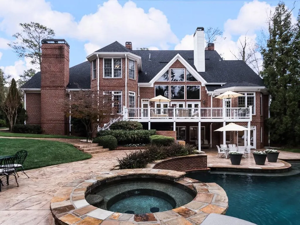 866 Heards Ferry Road Nw, Sandy Springs, Georgia 30328, 5 Bedrooms Bedrooms, ,6 BathroomsBathrooms,Residential,Sold,866 Heards Ferry Road Nw,5795382