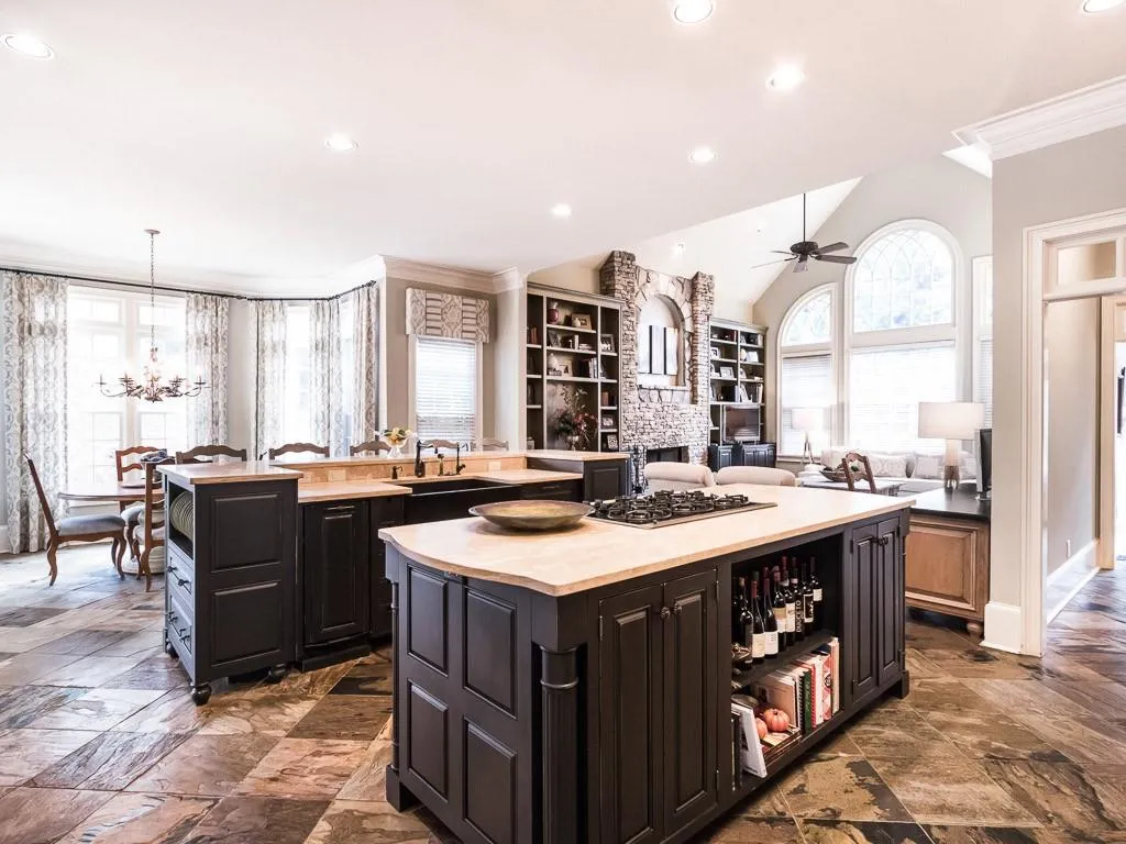 866 Heards Ferry Road Nw, Sandy Springs, Georgia 30328, 5 Bedrooms Bedrooms, ,6 BathroomsBathrooms,Residential,Sold,866 Heards Ferry Road Nw,5795382