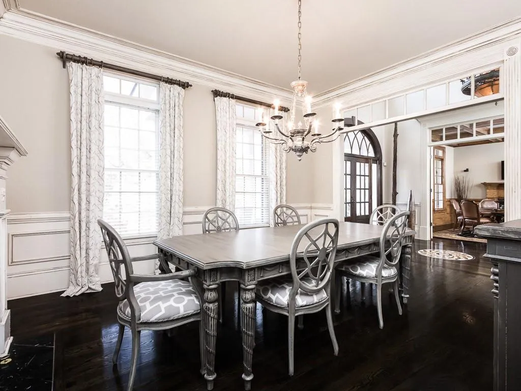 866 Heards Ferry Road Nw, Sandy Springs, Georgia 30328, 5 Bedrooms Bedrooms, ,6 BathroomsBathrooms,Residential,Sold,866 Heards Ferry Road Nw,5795382