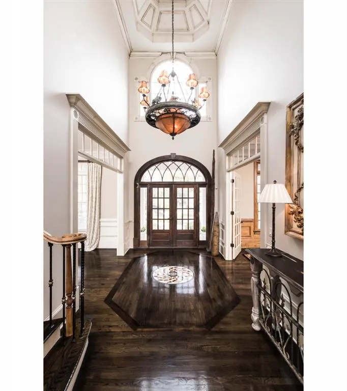 866 Heards Ferry Road Nw, Sandy Springs, Georgia 30328, 5 Bedrooms Bedrooms, ,6 BathroomsBathrooms,Residential,Sold,866 Heards Ferry Road Nw,5795382