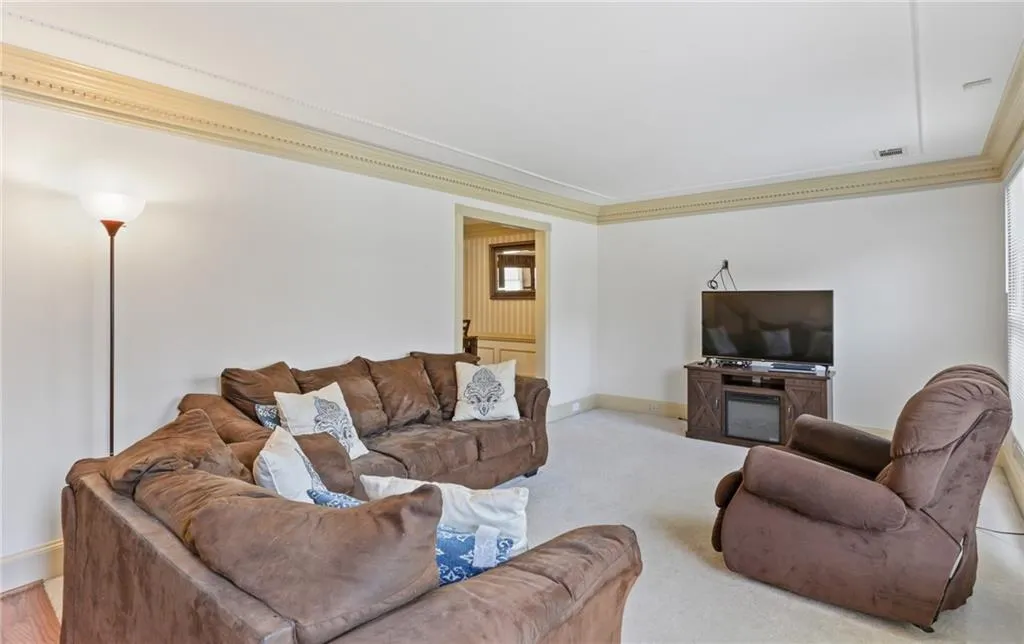 120 Towergate Place, Sandy Springs, Georgia 30350, 3 Bedrooms Bedrooms, ,2 BathroomsBathrooms,Residential,Sold,120 Towergate Place,7026978