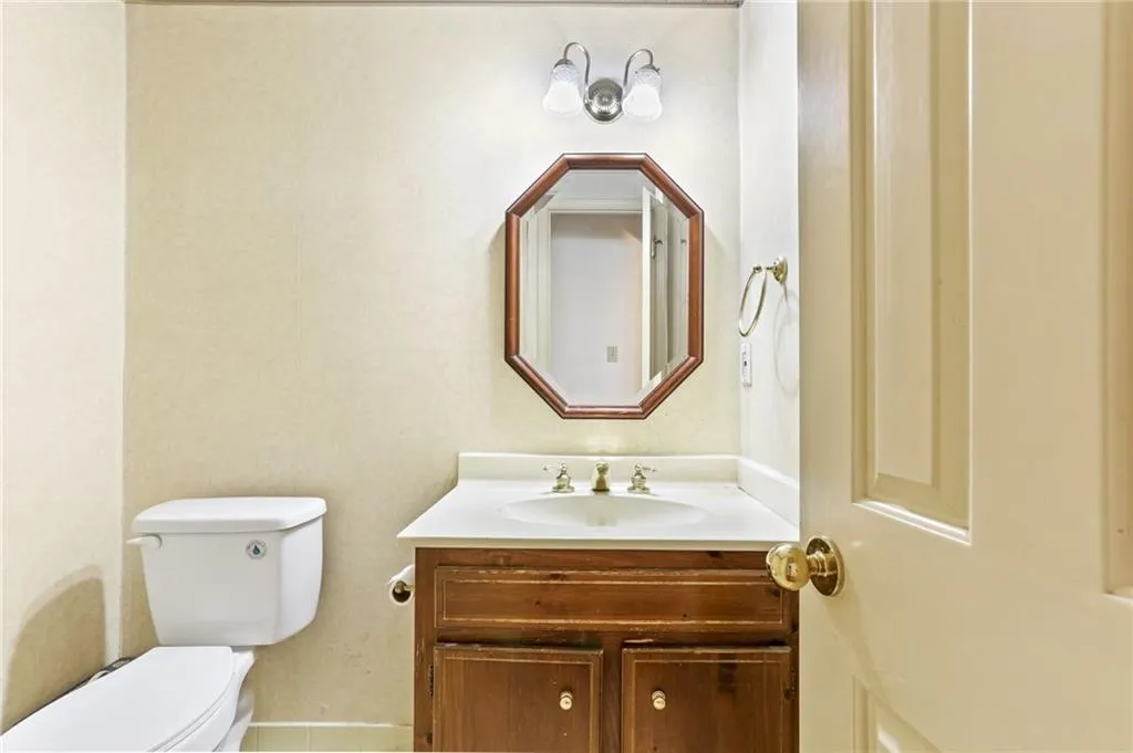 120 Towergate Place, Sandy Springs, Georgia 30350, 3 Bedrooms Bedrooms, ,2 BathroomsBathrooms,Residential,Sold,120 Towergate Place,7026978