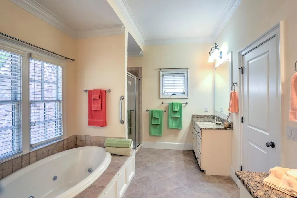 715 Estate Way, Atlanta, Georgia 30319, 5 Bedrooms Bedrooms, ,5 BathroomsBathrooms,Residential,Sold,715 Estate Way,6546972