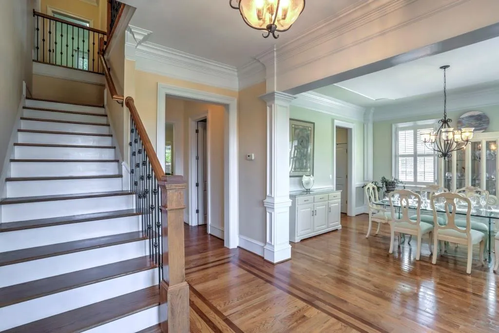 715 Estate Way, Atlanta, Georgia 30319, 5 Bedrooms Bedrooms, ,5 BathroomsBathrooms,Residential,Sold,715 Estate Way,6546972