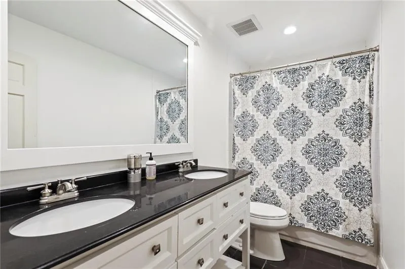 520 Bridgewater Drive, Atlanta, Georgia 30328, 5 Bedrooms Bedrooms, ,3 BathroomsBathrooms,Residential,Sold,520 Bridgewater Drive,6766866