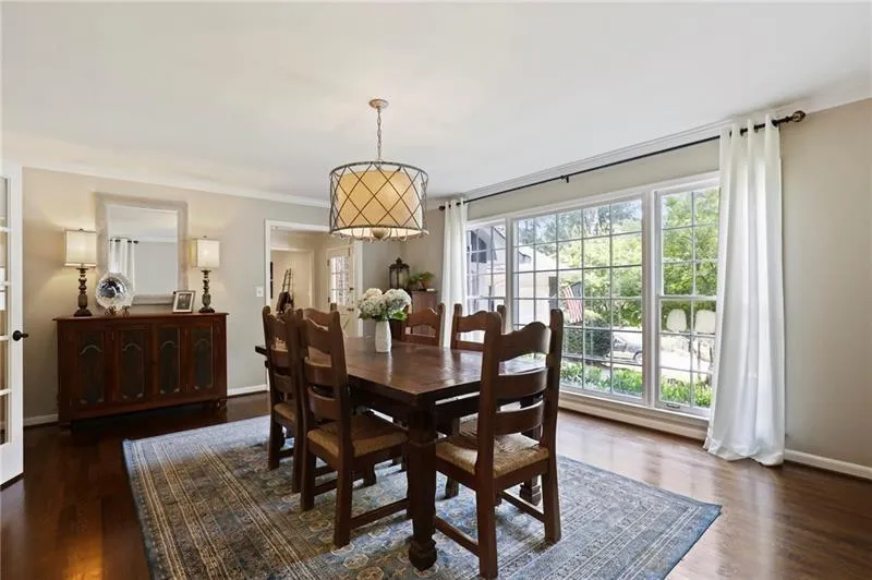 520 Bridgewater Drive, Atlanta, Georgia 30328, 5 Bedrooms Bedrooms, ,3 BathroomsBathrooms,Residential,Sold,520 Bridgewater Drive,6766866