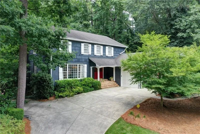 520 Bridgewater Drive, Atlanta, Georgia 30328, 5 Bedrooms Bedrooms, ,3 BathroomsBathrooms,Residential,Sold,520 Bridgewater Drive,6766866