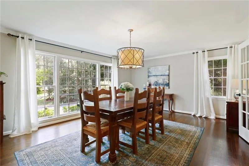 520 Bridgewater Drive, Atlanta, Georgia 30328, 5 Bedrooms Bedrooms, ,3 BathroomsBathrooms,Residential,Sold,520 Bridgewater Drive,6766866