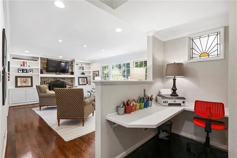 520 Bridgewater Drive, Atlanta, Georgia 30328, 5 Bedrooms Bedrooms, ,3 BathroomsBathrooms,Residential,Sold,520 Bridgewater Drive,6766866
