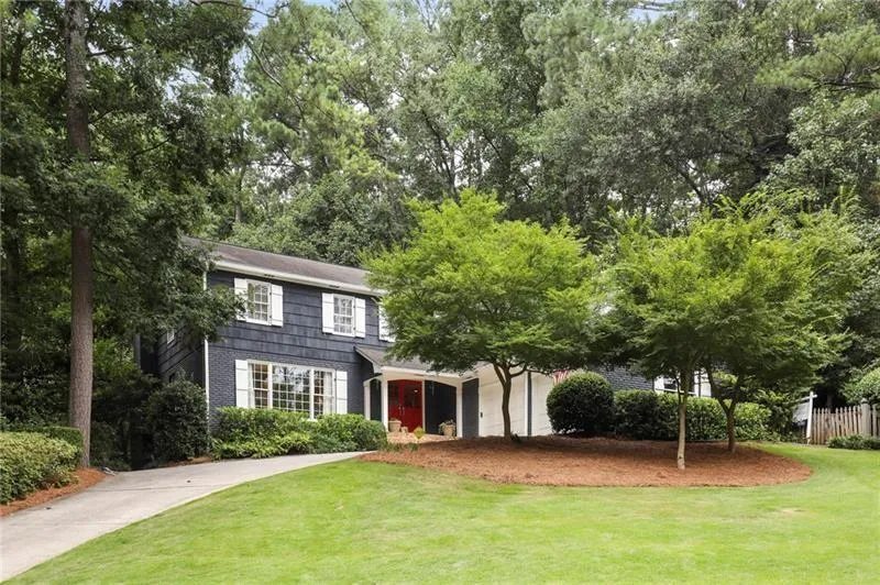 520 Bridgewater Drive, Atlanta, Georgia 30328, 5 Bedrooms Bedrooms, ,3 BathroomsBathrooms,Residential,Sold,520 Bridgewater Drive,6766866