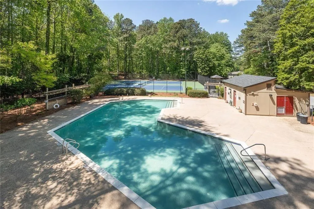 703 Woodcliff, Sandy Springs, Georgia 30350, 1 Bedroom Bedrooms, ,1 BathroomBathrooms,Residential,For Sale,703 Woodcliff,7754125