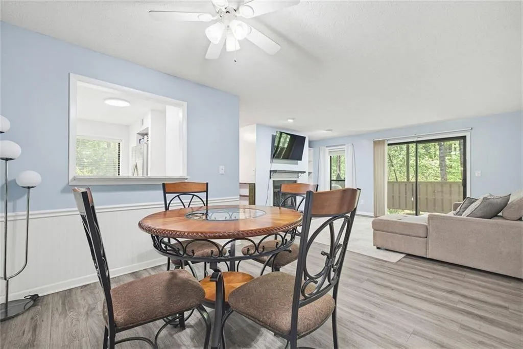 703 Woodcliff, Sandy Springs, Georgia 30350, 1 Bedroom Bedrooms, ,1 BathroomBathrooms,Residential,For Sale,703 Woodcliff,7754125