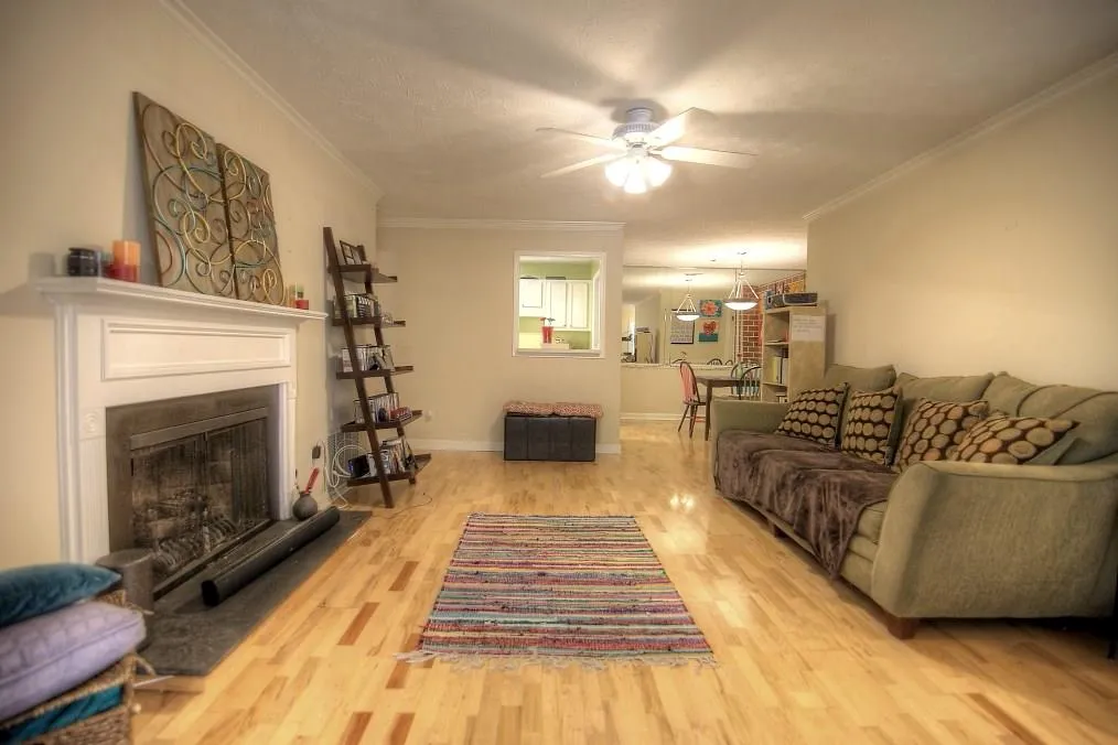 410 Natchez Trace S Unit 410, Sandy Springs, Georgia 30350, 2 Bedrooms Bedrooms, ,2 BathroomsBathrooms,Residential,Sold,410 Natchez Trace S Unit 410,5731577