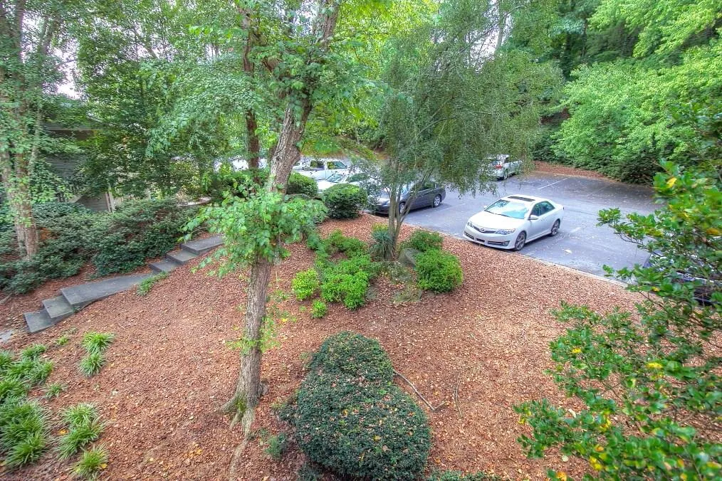 410 Natchez Trace S Unit 410, Sandy Springs, Georgia 30350, 2 Bedrooms Bedrooms, ,2 BathroomsBathrooms,Residential,Sold,410 Natchez Trace S Unit 410,5731577