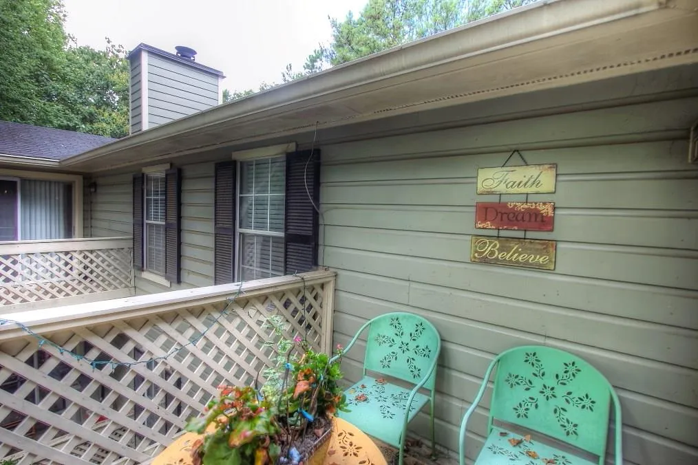 410 Natchez Trace S Unit 410, Sandy Springs, Georgia 30350, 2 Bedrooms Bedrooms, ,2 BathroomsBathrooms,Residential,Sold,410 Natchez Trace S Unit 410,5731577