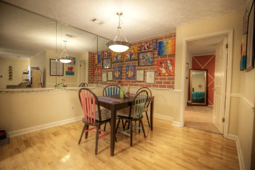 410 Natchez Trace S Unit 410, Sandy Springs, Georgia 30350, 2 Bedrooms Bedrooms, ,2 BathroomsBathrooms,Residential,Sold,410 Natchez Trace S Unit 410,5731577