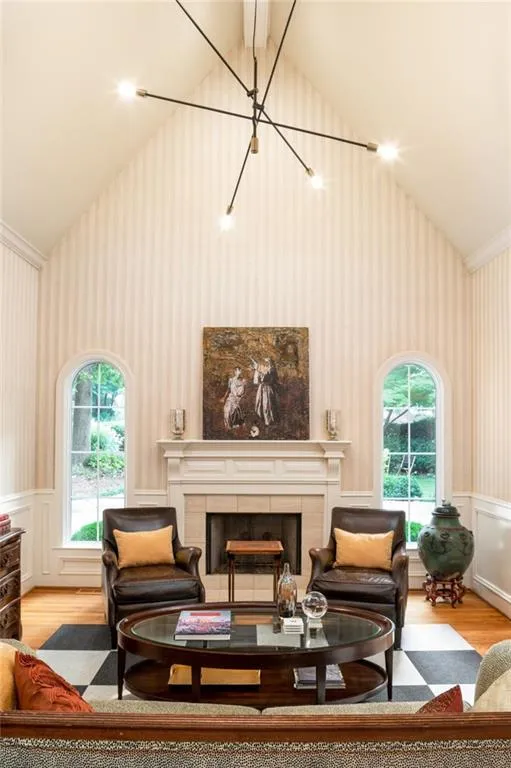 140 Grogans Lake Drive, Sandy Springs, Georgia 30350, 6 Bedrooms Bedrooms, ,4 BathroomsBathrooms,Residential,Sold,140 Grogans Lake Drive,6943741