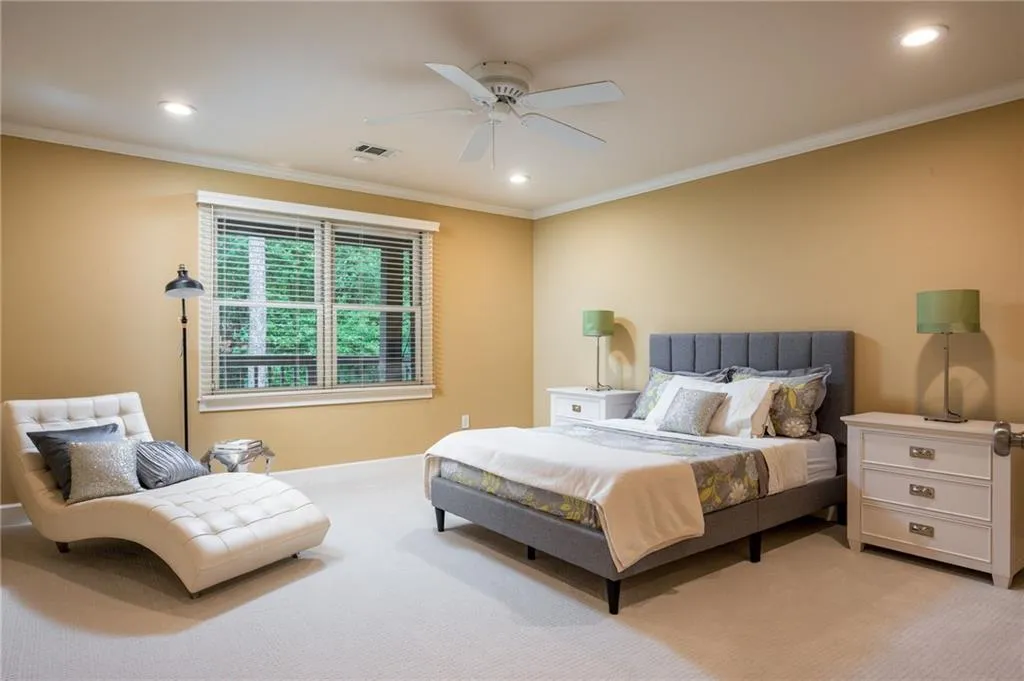140 Grogans Lake Drive, Sandy Springs, Georgia 30350, 6 Bedrooms Bedrooms, ,4 BathroomsBathrooms,Residential,Sold,140 Grogans Lake Drive,6943741
