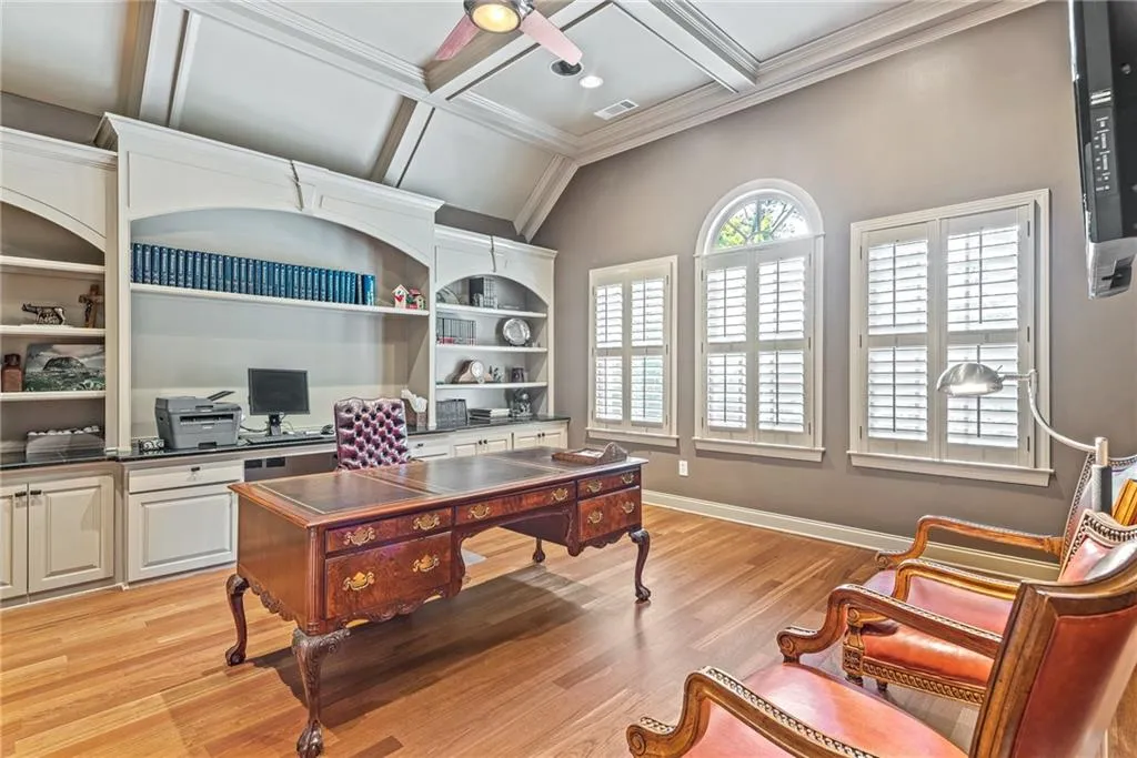 4966 Long Island Drive Nw, Atlanta, Georgia 30327, 6 Bedrooms Bedrooms, ,6 BathroomsBathrooms,Residential,Sold,4966 Long Island Drive Nw,7063586