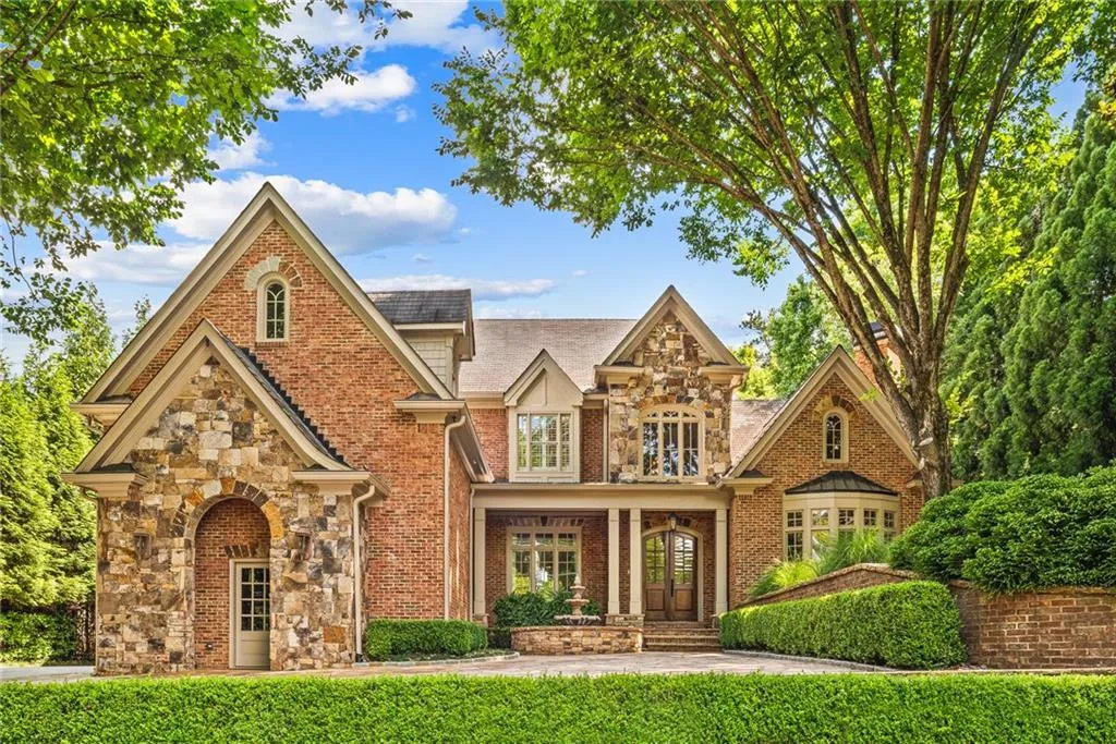 4966 Long Island Drive Nw, Atlanta, Georgia 30327, 6 Bedrooms Bedrooms, ,6 BathroomsBathrooms,Residential,Sold,4966 Long Island Drive Nw,7063586