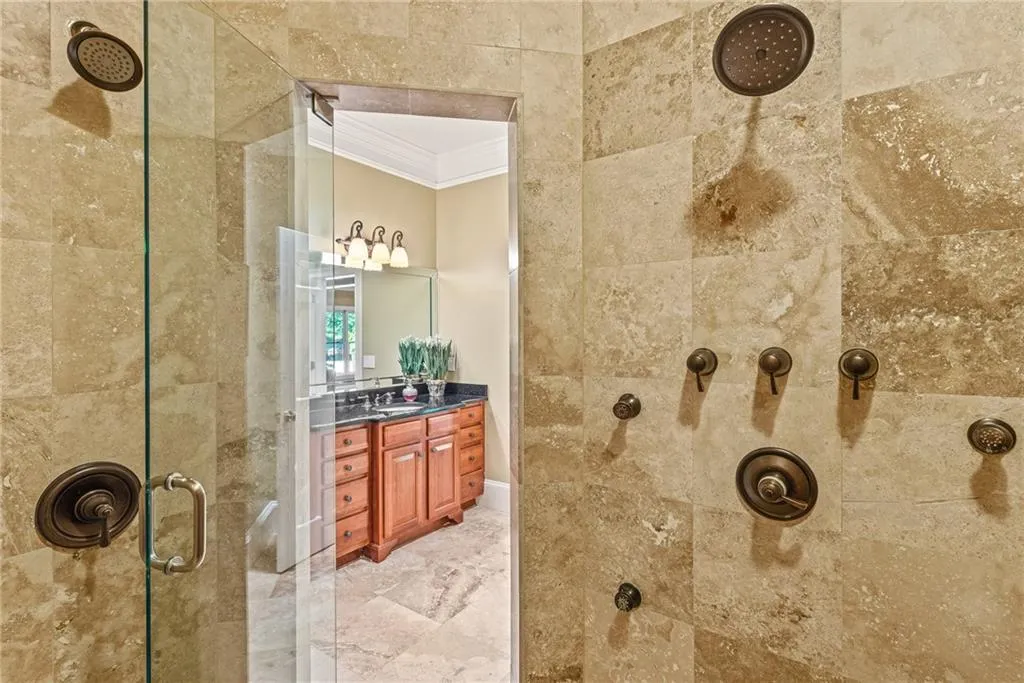 4966 Long Island Drive Nw, Atlanta, Georgia 30327, 6 Bedrooms Bedrooms, ,6 BathroomsBathrooms,Residential,Sold,4966 Long Island Drive Nw,7063586