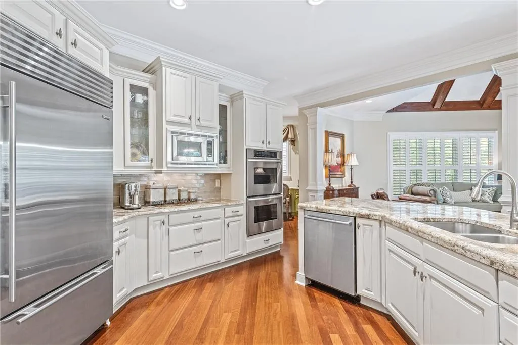 4966 Long Island Drive Nw, Atlanta, Georgia 30327, 6 Bedrooms Bedrooms, ,6 BathroomsBathrooms,Residential,Sold,4966 Long Island Drive Nw,7063586