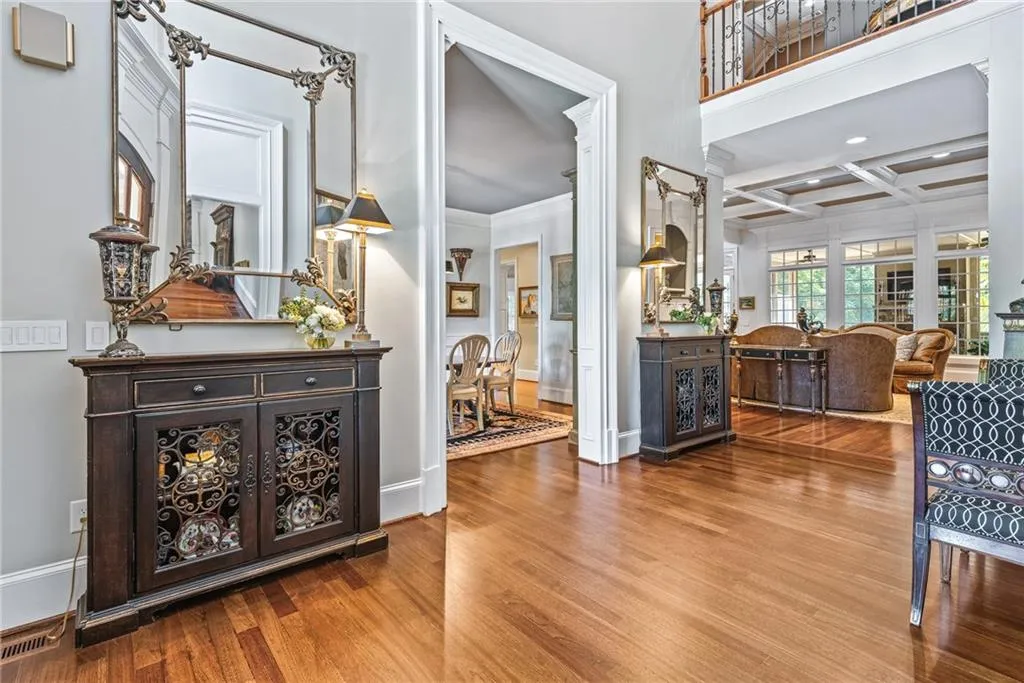 4966 Long Island Drive Nw, Atlanta, Georgia 30327, 6 Bedrooms Bedrooms, ,6 BathroomsBathrooms,Residential,Sold,4966 Long Island Drive Nw,7063586