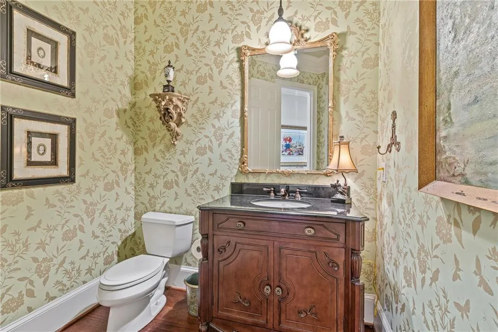 4966 Long Island Drive Nw, Atlanta, Georgia 30327, 6 Bedrooms Bedrooms, ,6 BathroomsBathrooms,Residential,Sold,4966 Long Island Drive Nw,7063586