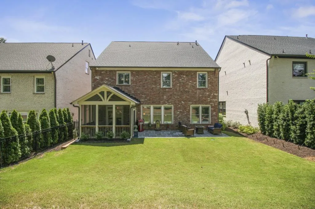 6455 Meridian Way, Sandy Springs, Georgia 30328, 5 Bedrooms Bedrooms, ,4 BathroomsBathrooms,Residential,Sold,6455 Meridian Way,7058838