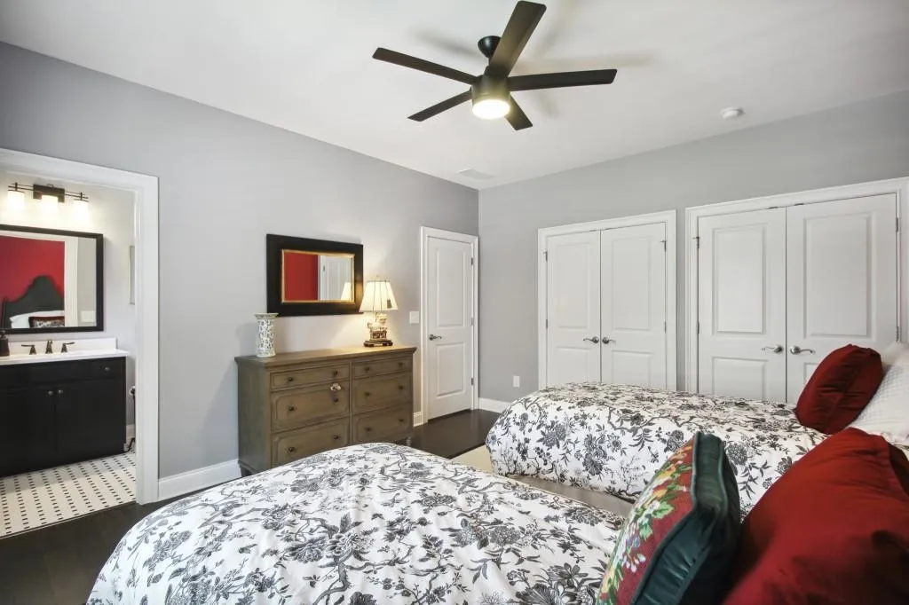 6455 Meridian Way, Sandy Springs, Georgia 30328, 5 Bedrooms Bedrooms, ,4 BathroomsBathrooms,Residential,Sold,6455 Meridian Way,7058838