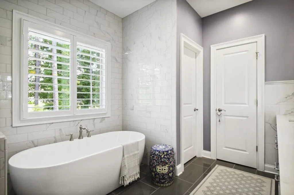 6455 Meridian Way, Sandy Springs, Georgia 30328, 5 Bedrooms Bedrooms, ,4 BathroomsBathrooms,Residential,Sold,6455 Meridian Way,7058838