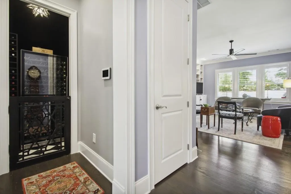 6455 Meridian Way, Sandy Springs, Georgia 30328, 5 Bedrooms Bedrooms, ,4 BathroomsBathrooms,Residential,Sold,6455 Meridian Way,7058838