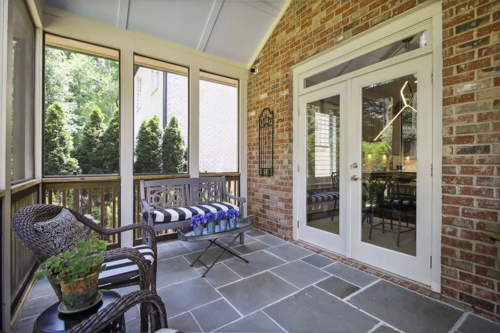 6455 Meridian Way, Sandy Springs, Georgia 30328, 5 Bedrooms Bedrooms, ,4 BathroomsBathrooms,Residential,Sold,6455 Meridian Way,7058838