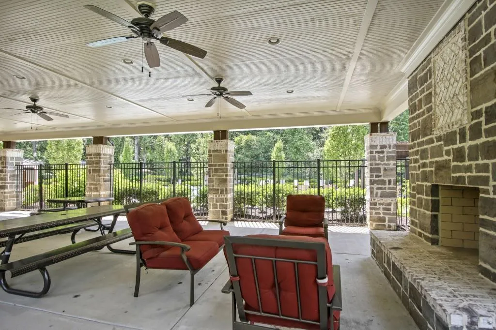 6455 Meridian Way, Sandy Springs, Georgia 30328, 5 Bedrooms Bedrooms, ,4 BathroomsBathrooms,Residential,Sold,6455 Meridian Way,7058838