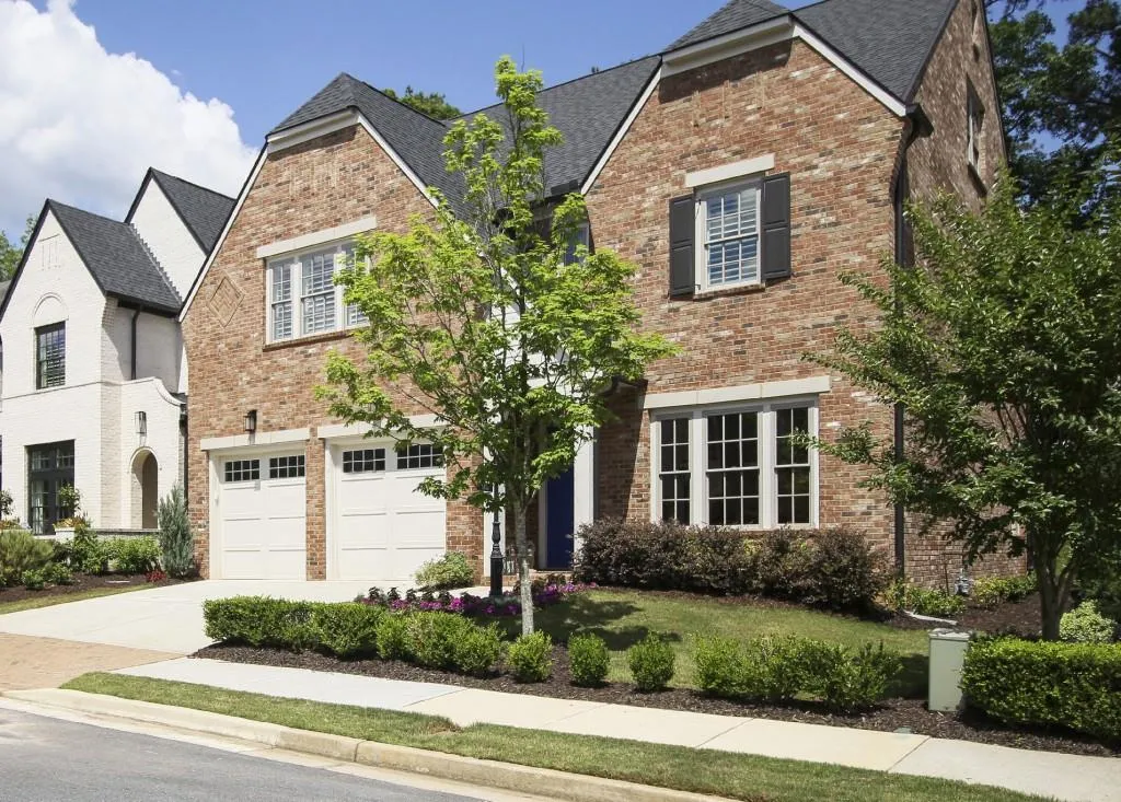 6455 Meridian Way, Sandy Springs, Georgia 30328, 5 Bedrooms Bedrooms, ,4 BathroomsBathrooms,Residential,Sold,6455 Meridian Way,7058838