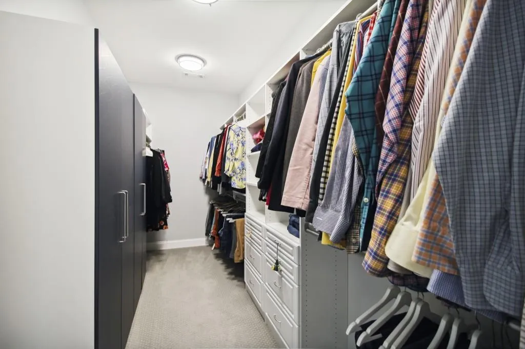 6455 Meridian Way, Sandy Springs, Georgia 30328, 5 Bedrooms Bedrooms, ,4 BathroomsBathrooms,Residential,Sold,6455 Meridian Way,7058838