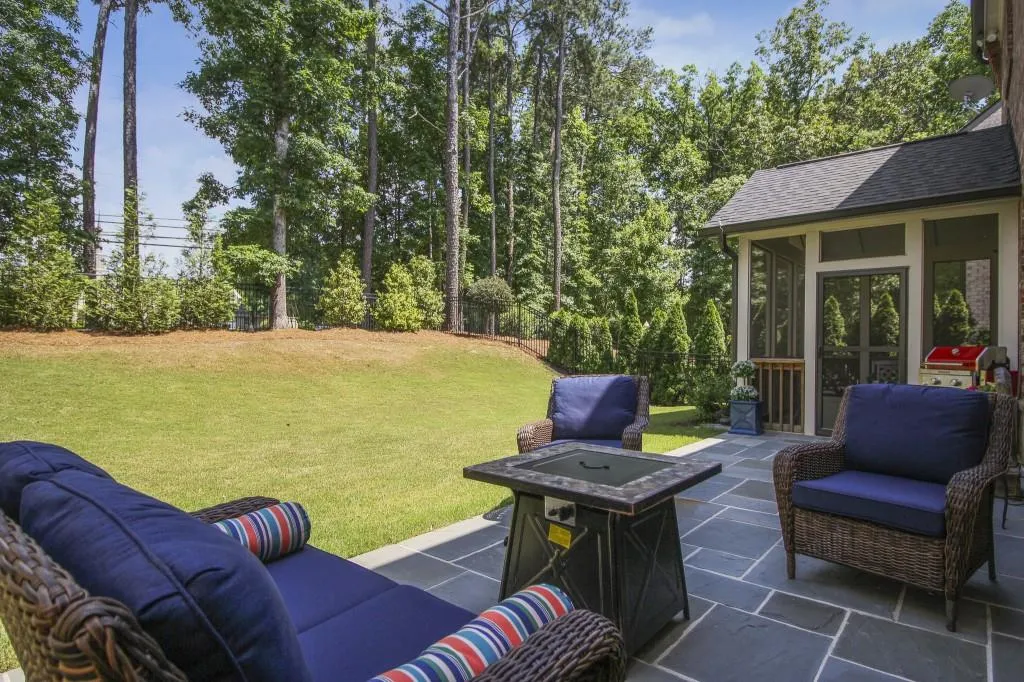 6455 Meridian Way, Sandy Springs, Georgia 30328, 5 Bedrooms Bedrooms, ,4 BathroomsBathrooms,Residential,Sold,6455 Meridian Way,7058838