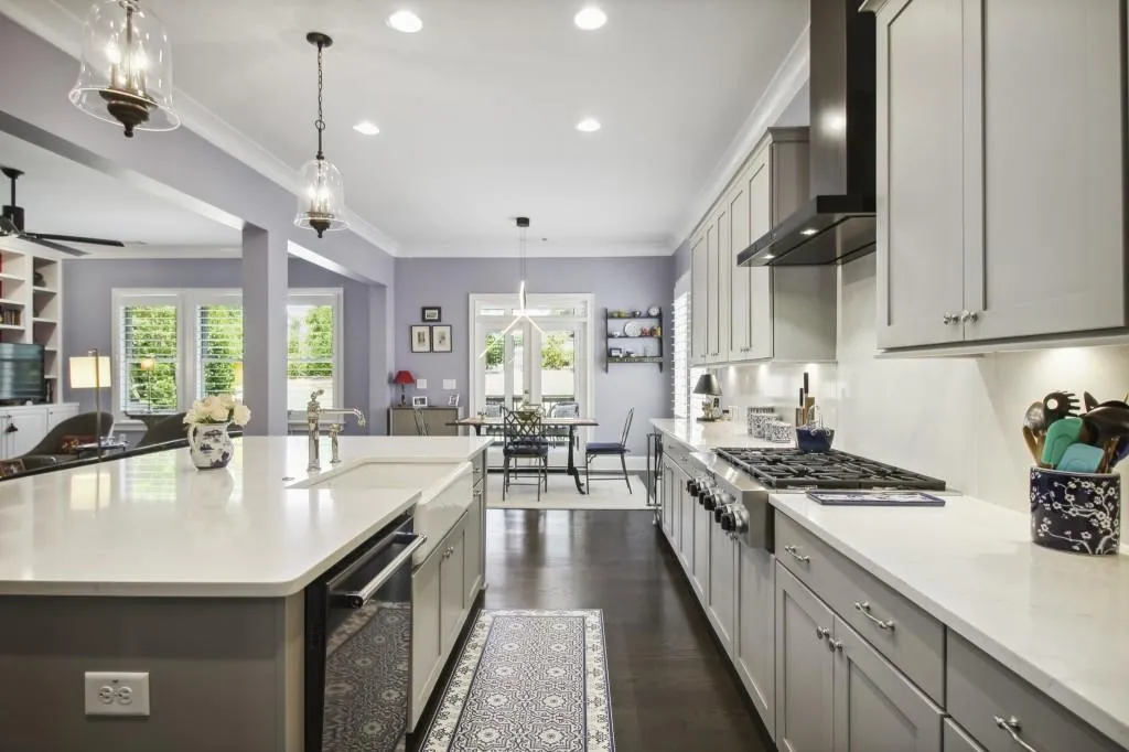 6455 Meridian Way, Sandy Springs, Georgia 30328, 5 Bedrooms Bedrooms, ,4 BathroomsBathrooms,Residential,Sold,6455 Meridian Way,7058838