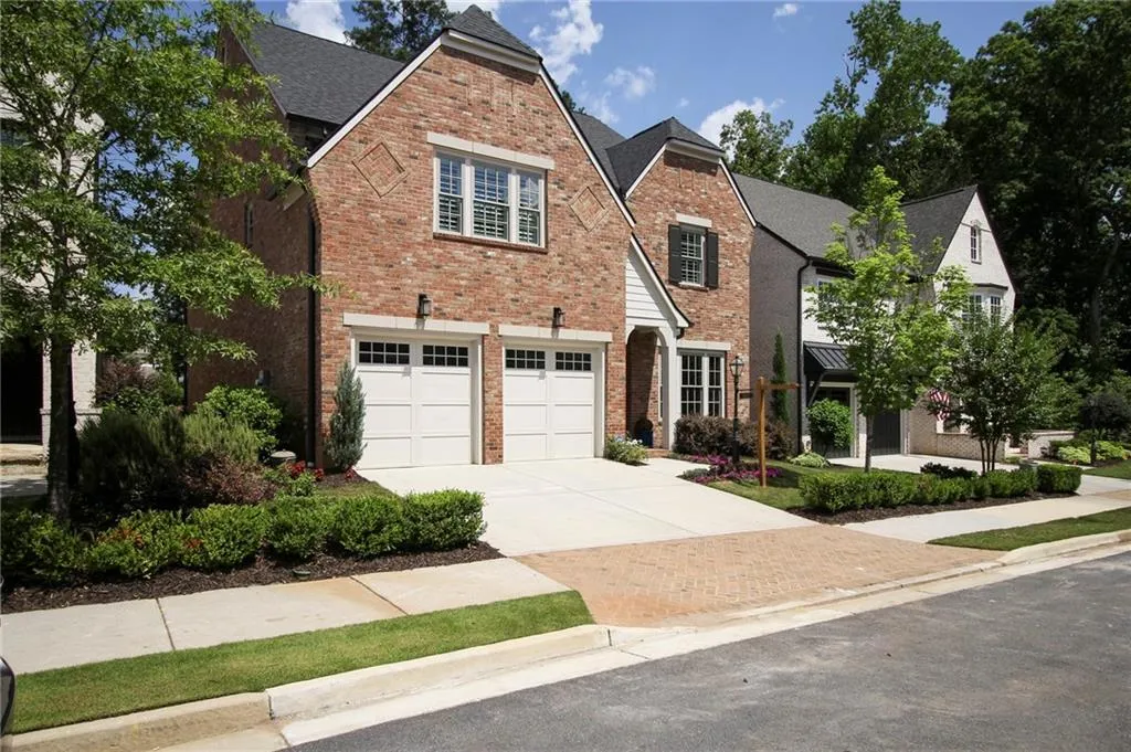 6455 Meridian Way, Sandy Springs, Georgia 30328, 5 Bedrooms Bedrooms, ,4 BathroomsBathrooms,Residential,Sold,6455 Meridian Way,7058838