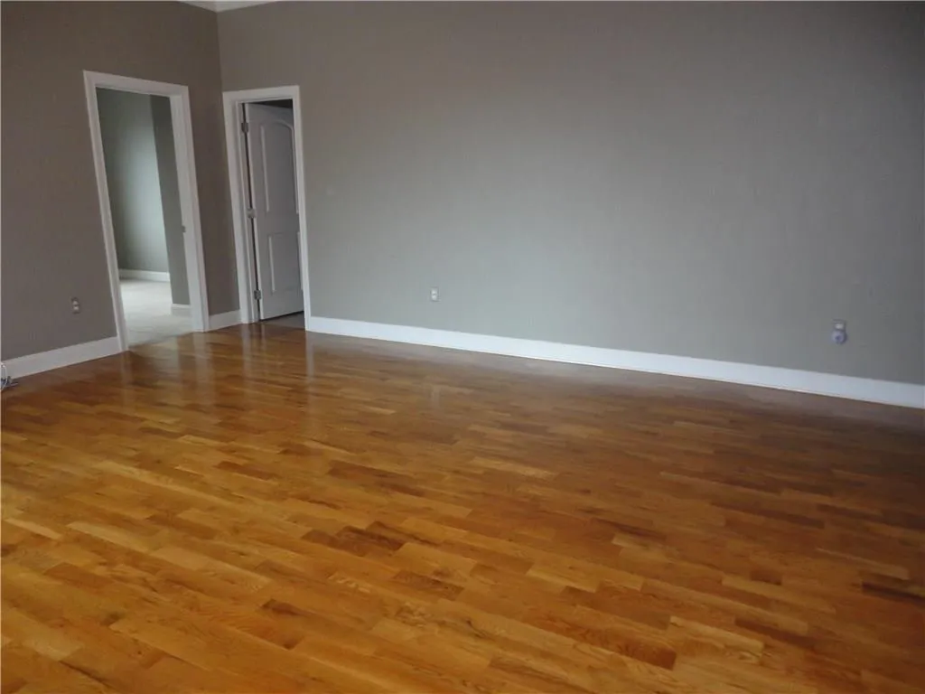 140 Alden Avenue Nw Unit 202, Atlanta, Georgia 30309, 2 Bedrooms Bedrooms, ,2 BathroomsBathrooms,Residential,Sold,140 Alden Avenue Nw Unit 202,5780439