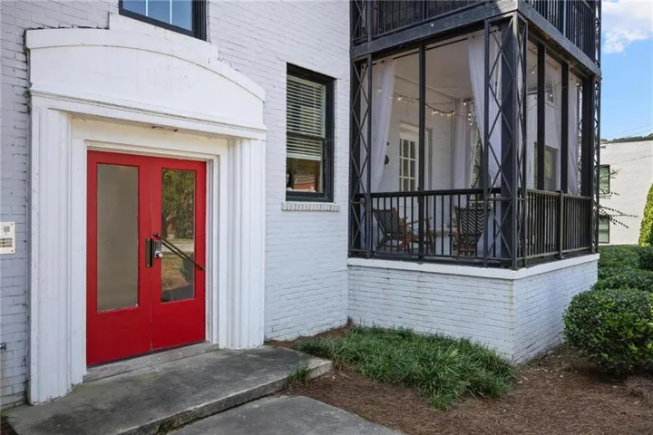 88 Peachtree Memorial Drive Nw Unit 2, Atlanta, Georgia 30309