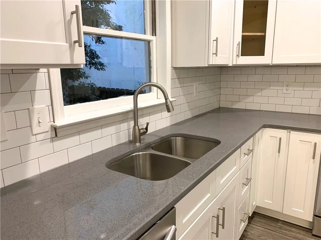 7500 Roswell Road Unit 124, Sandy Springs, Georgia 30350, 3 Bedrooms Bedrooms, ,2 BathroomsBathrooms,Residential,Sold,7500 Roswell Road Unit 124,6098988
