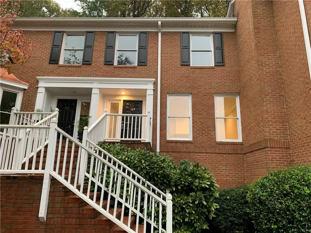 7500 Roswell Road Unit 124, Sandy Springs, Georgia 30350, 3 Bedrooms Bedrooms, ,2 BathroomsBathrooms,Residential,Sold,7500 Roswell Road Unit 124,6098988