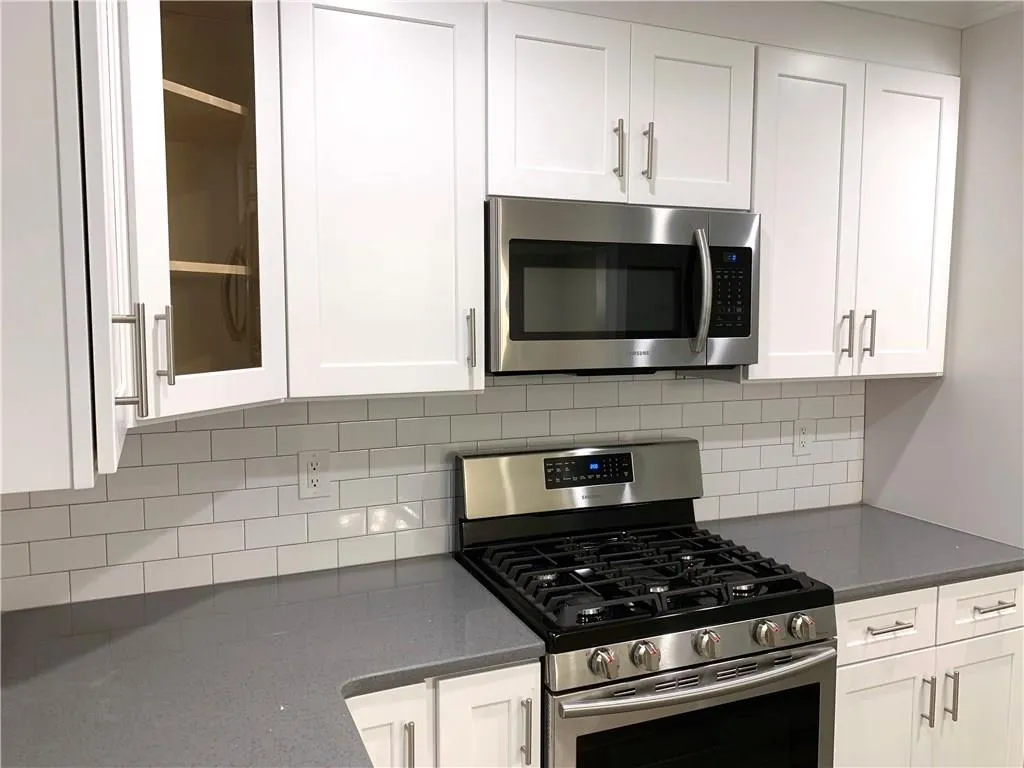 7500 Roswell Road Unit 124, Sandy Springs, Georgia 30350, 3 Bedrooms Bedrooms, ,2 BathroomsBathrooms,Residential,Sold,7500 Roswell Road Unit 124,6098988
