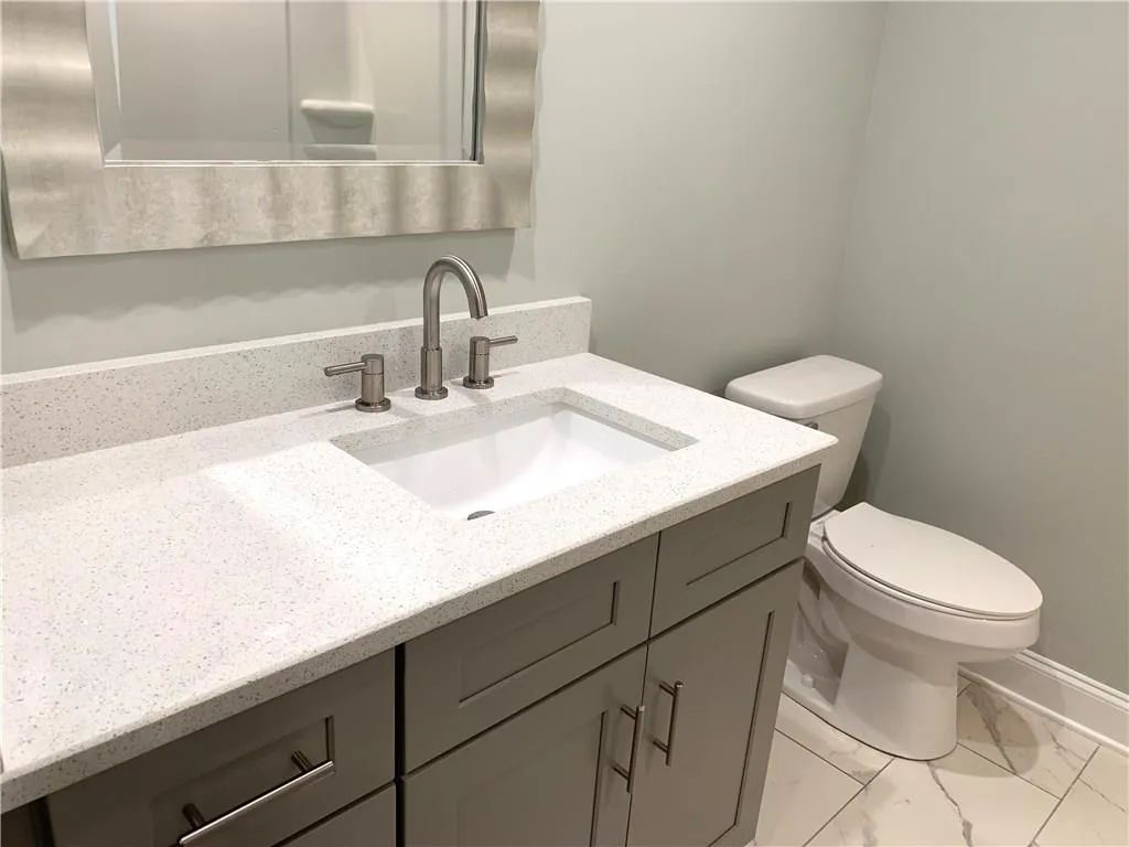 7500 Roswell Road Unit 124, Sandy Springs, Georgia 30350, 3 Bedrooms Bedrooms, ,2 BathroomsBathrooms,Residential,Sold,7500 Roswell Road Unit 124,6098988