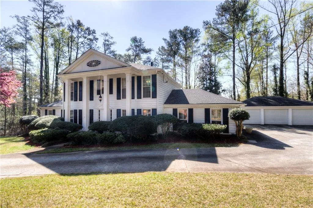 1585 Northridge Road, Atlanta, Georgia 30350, 4 Bedrooms Bedrooms, ,3 BathroomsBathrooms,Residential,Sold,1585 Northridge Road,5810158