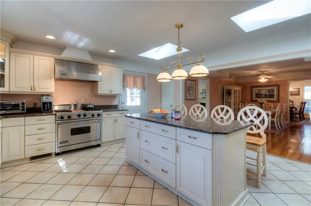 1585 Northridge Road, Atlanta, Georgia 30350, 4 Bedrooms Bedrooms, ,3 BathroomsBathrooms,Residential,Sold,1585 Northridge Road,5810158