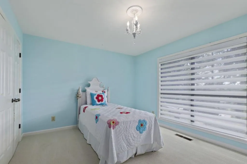 9510 Huntcliff Trace, Sandy Springs, Georgia 30350, 4 Bedrooms Bedrooms, ,4 BathroomsBathrooms,Residential,Sold,9510 Huntcliff Trace,6802003