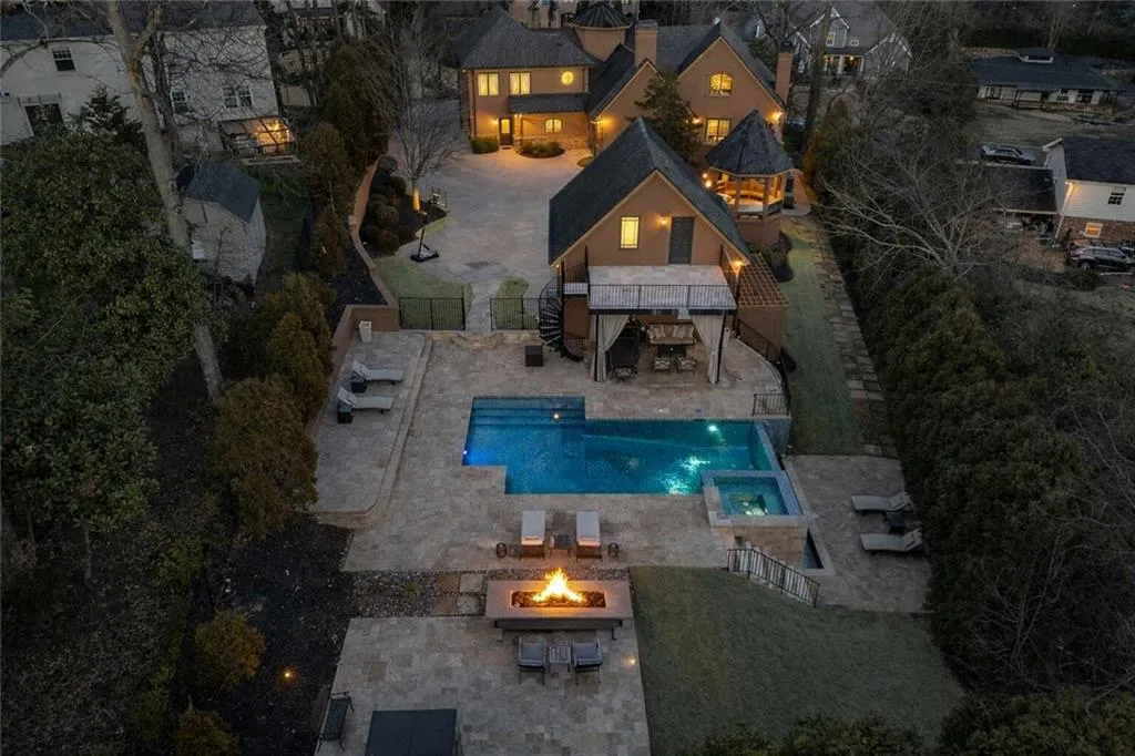 790 Glenairy Drive, Atlanta, Georgia 30328, 5 Bedrooms Bedrooms, ,6 BathroomsBathrooms,Residential,Sold,790 Glenairy Drive,7716846